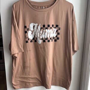 SHEIN Tan 'Mama' Graphic Tee